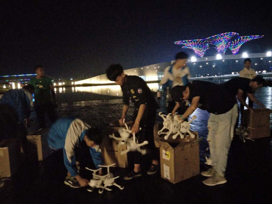 衡水市职教中心青年志愿者助力河北省首届园博会11.png