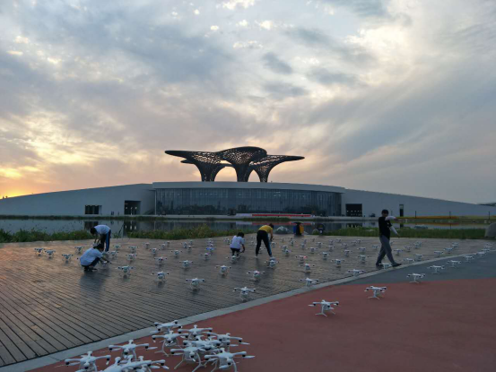 衡水市职教中心青年志愿者助力河北省首届园博会9.png