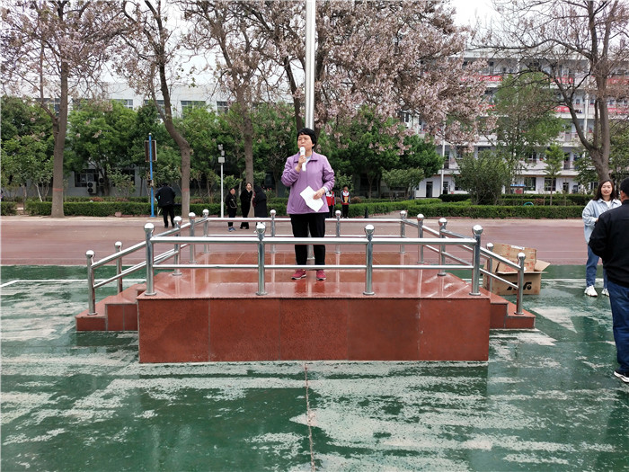 升学部学管处  吕艳整 副主任讲话.jpg