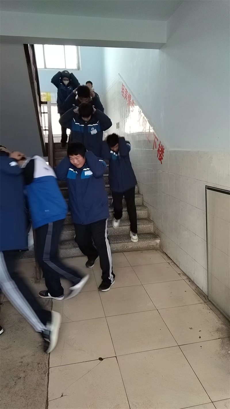 图片3.jpg 图片3.jpg